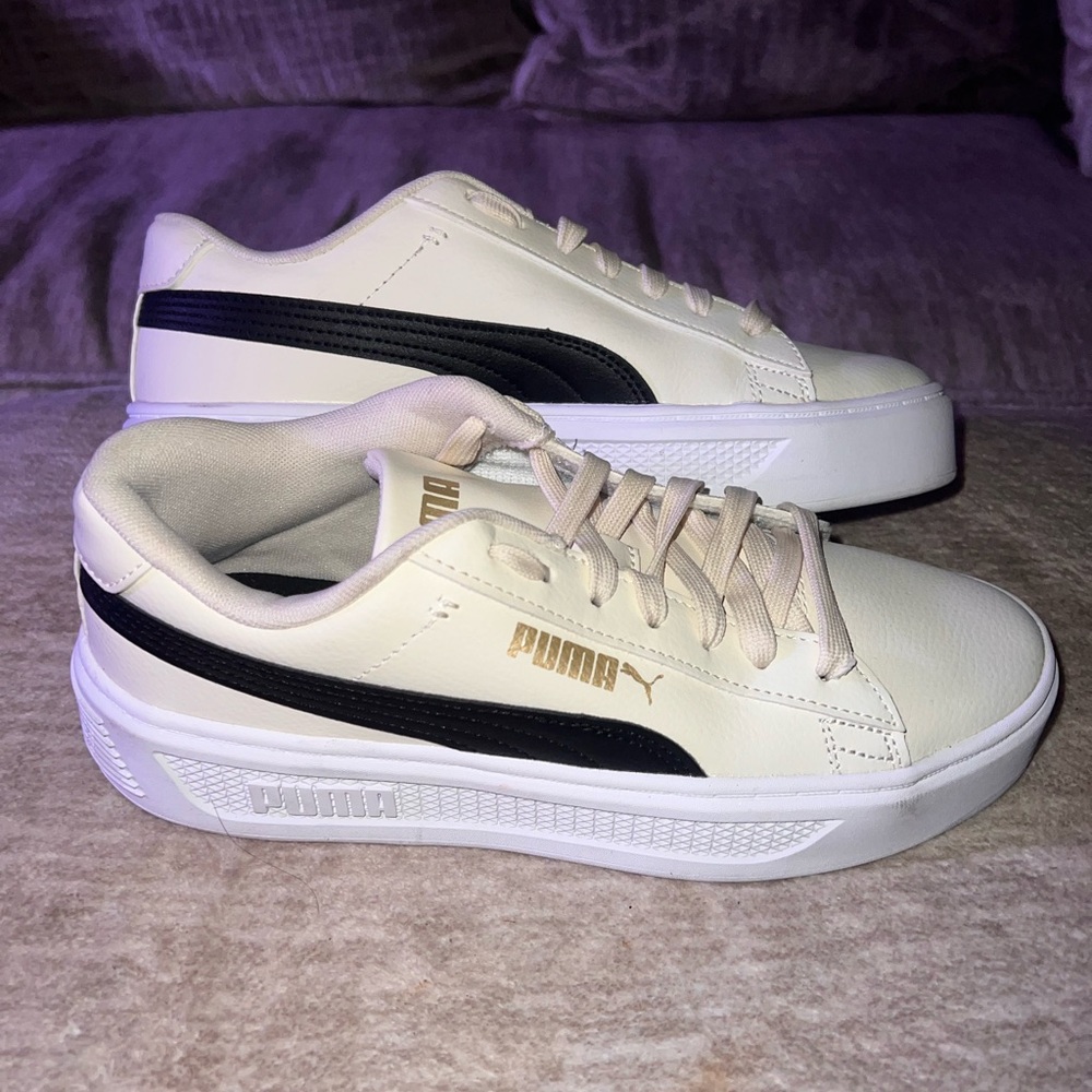 Puma Creme and Black Sneakers